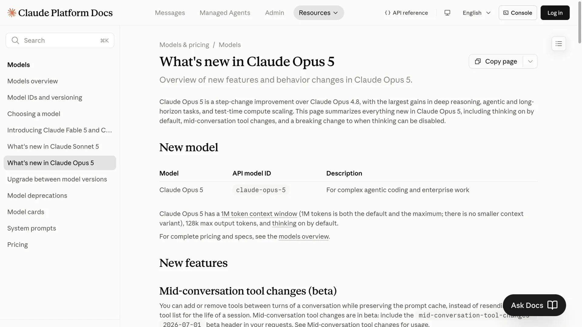 Claude Opus 5 API 文件，說明預設 thinking 與行為變化